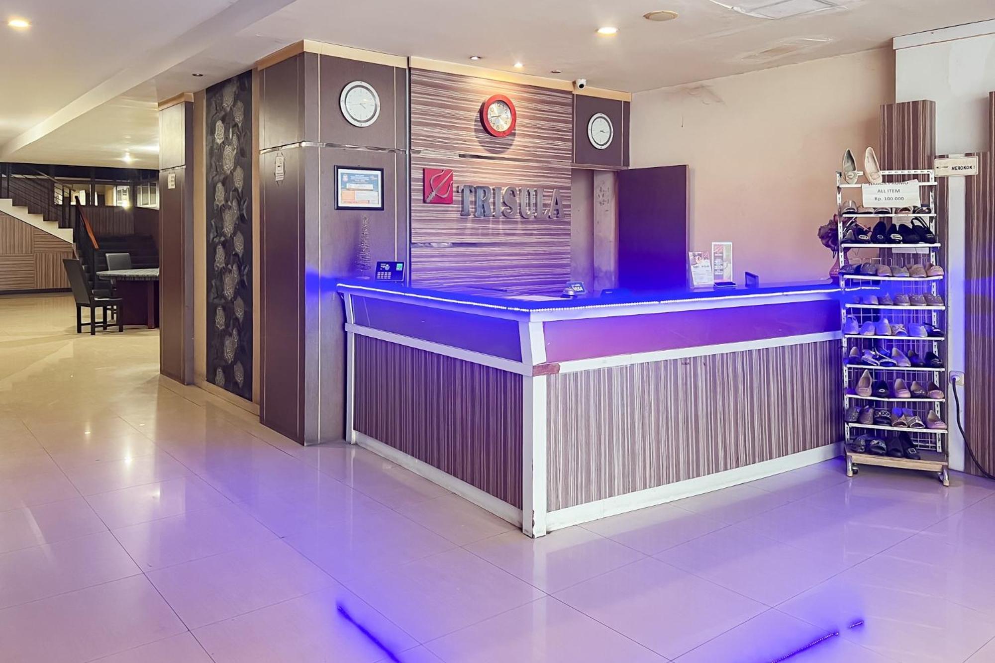 Urbanview Trisula Hotel Makassar Eksteriør billede