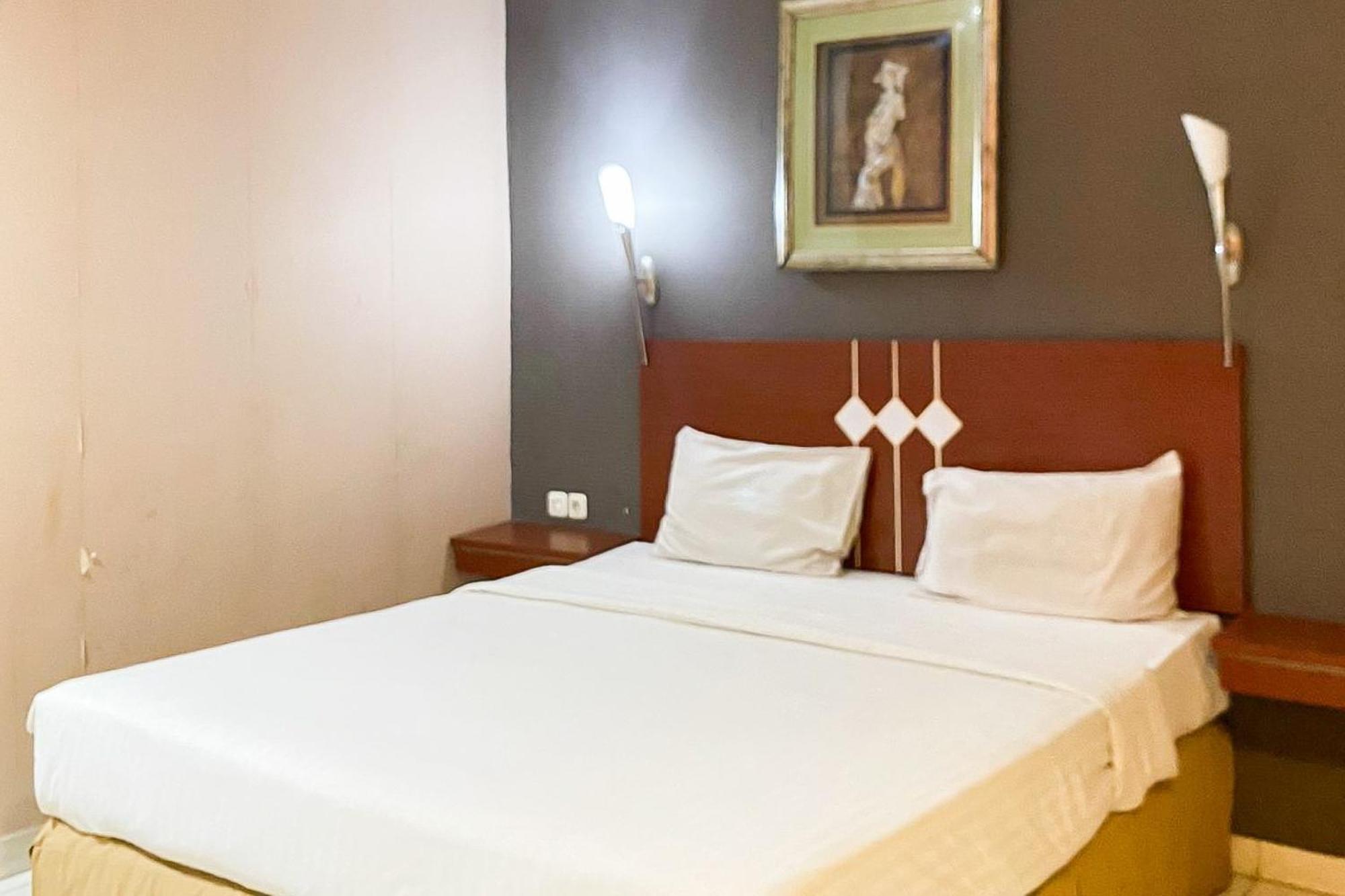 Urbanview Trisula Hotel Makassar Eksteriør billede